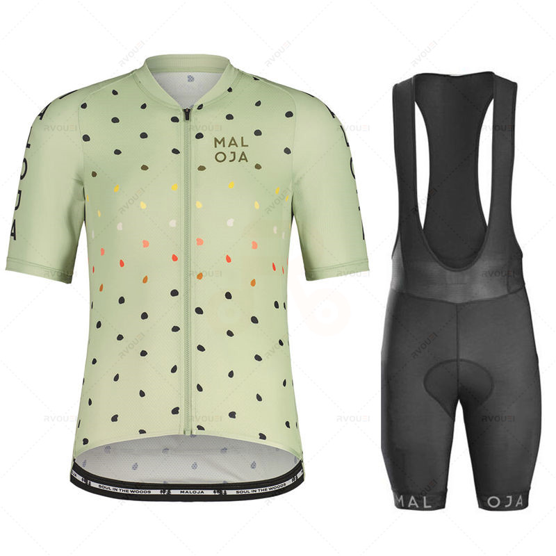 مجموعة ملابس ركوب الدراجات بأك - مراجعة Cycling Community وسعره